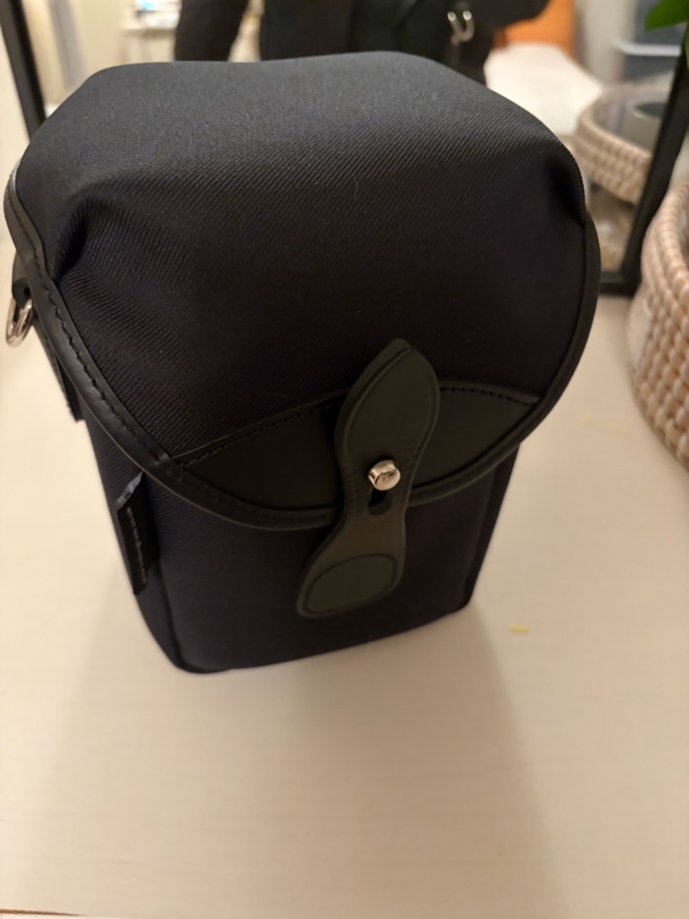 Billingham 72 Camera Bag Black FibreNyte/Black Leather England Leica Q Fuji X100